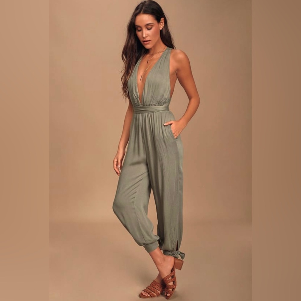 Lulus “Lolinda Washed Olive Green Convertible Halter Jumpsuit” size Medium